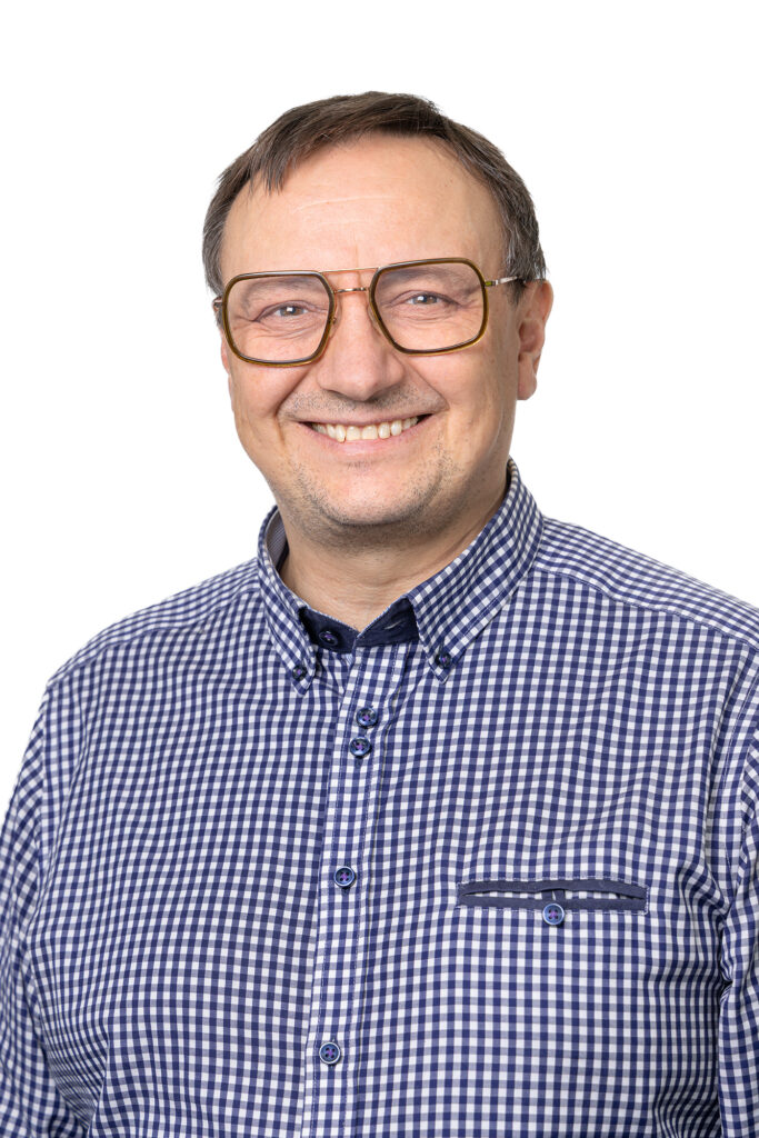 Samuli Kuusisto, Sales, Uwira Oy